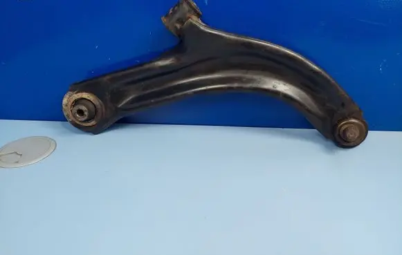 Renault Modus Front control arm 8200744092