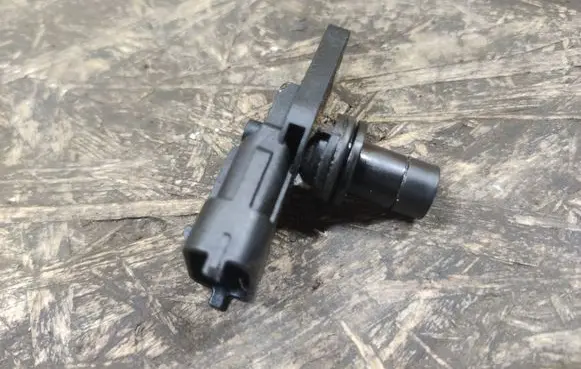 Cadillac SRX Camshaft position sensor 12608424
