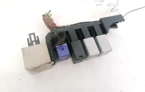 Toyota Avensis T250 Fuse box set 9008087019 E11020100