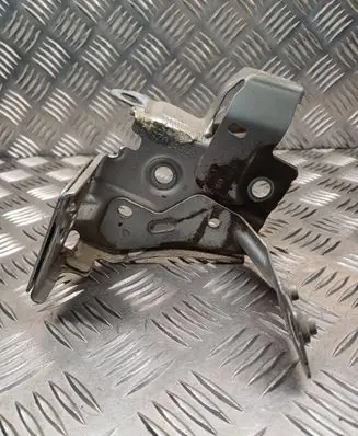 Renault Megane III Fender mounting bracket 6256102E