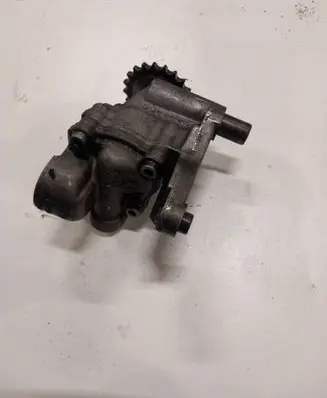 Volkswagen Polo Oil pump 045115109a 045115105C