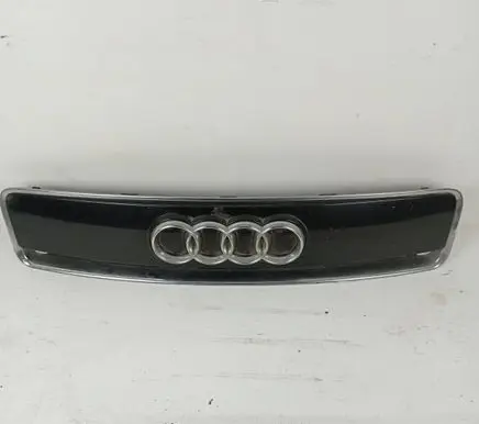 Audi A2 Front bumper upper radiator grill 8Z0853321 8Z0853631 8Z0853667C