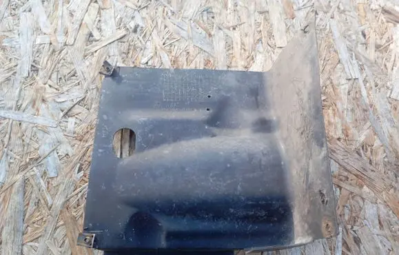 Fiat Freemont Other engine bay part 68069293AA