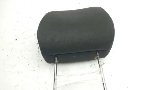 Toyota Avensis T250 Front seat headrest 