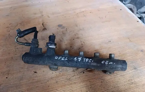 Opel Astra H Fuel main line pipe 0445214094