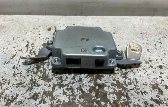 Toyota bZ4X Video control module 8647042010 12981110442