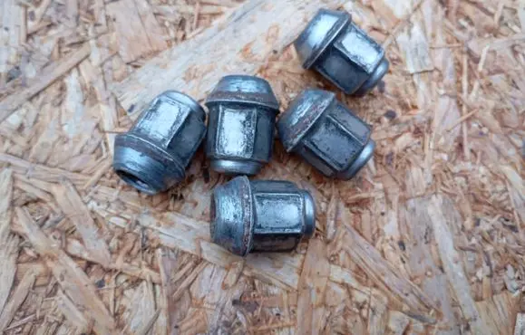 Fiat Freemont Nuts/bolts 