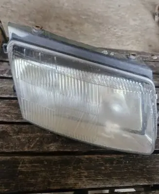 Volkswagen PASSAT B5 Headlight/headlamp