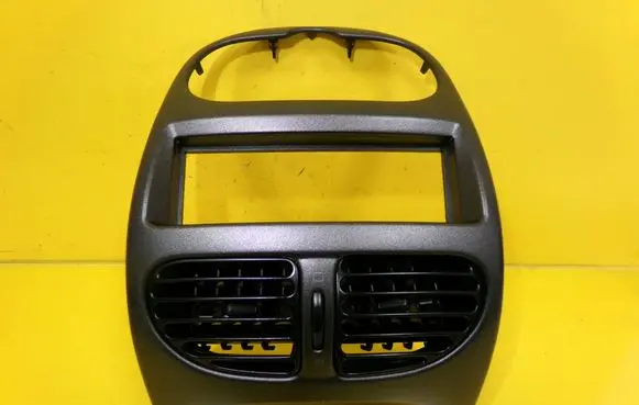 Peugeot 206 Dash center air vent grill 55464277 43007477 8290
