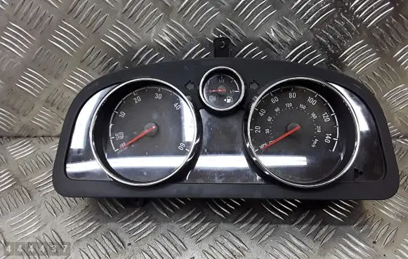 Opel Antara Speedometer (instrument cluster) 95194764