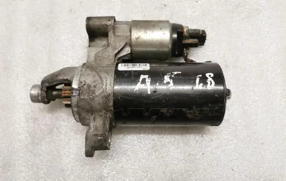 Audi A5 8T 8F Starter motor 06H911021