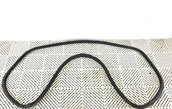 Audi A8 S8 D5 Rubber seal front door (on door) 4N0827705