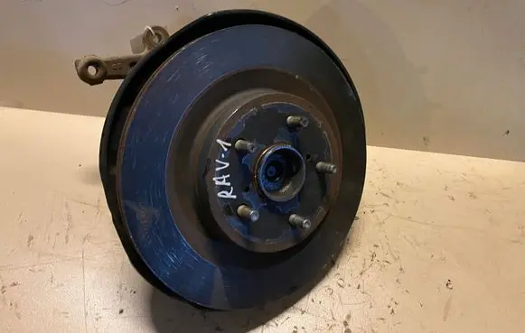 Rear wheel hub