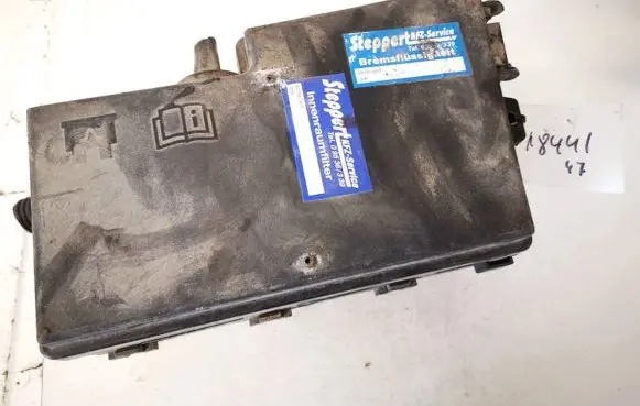 Ford Focus Fuse box set 3m5t14a142ab 3m5t-14a142-ab