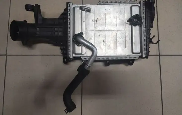 Mercedes-Benz GLE W167 Intercooler radiator