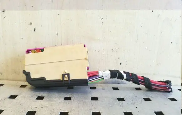 Audi A5 Sportback 8TA Fuse module 8K0941824A