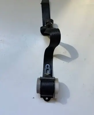 Rear seatbelt