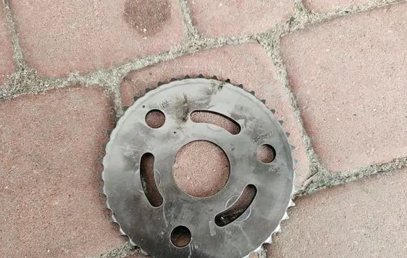 Opel Astra J Timing chain sprocket 55571672