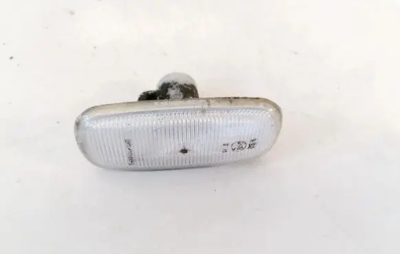 Audi A6 S6 C5 4B Front fender indicator light 4b0949127