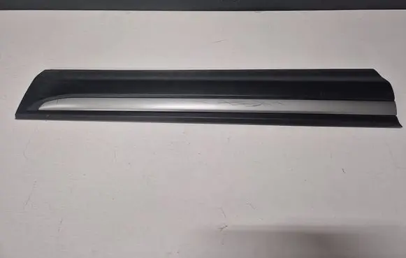 Land Rover Evoque I Front door trim (molding) BJ3221064