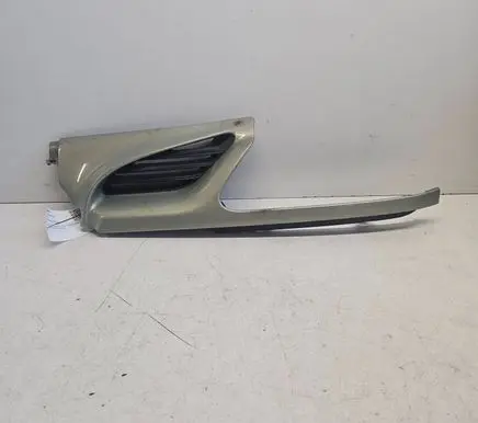Renault Scenic I Front bumper upper radiator grill 7700834200