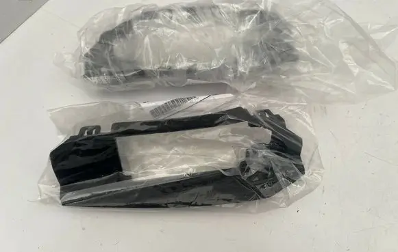 BMW X6 G06 Front bumper mounting bracket 8085676 8085675