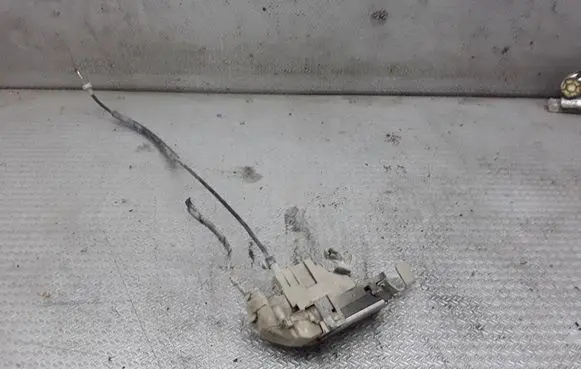 Peugeot Boxer Front door lock