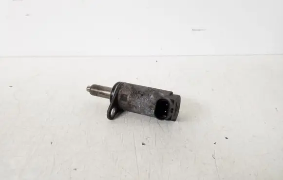 Volkswagen Multivan T5 Camshaft position sensor 06H103697C
