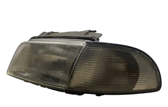 Audi A4 S4 B5 8D Headlight/headlamp 8D0941003A 1852805000 67723131