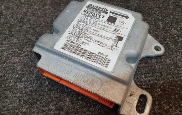 Renault Scenic I Airbag control unit/module 550803800 7700437471C