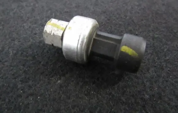Opel Meriva A Air conditioning (A/C) pressure sensor 09131721