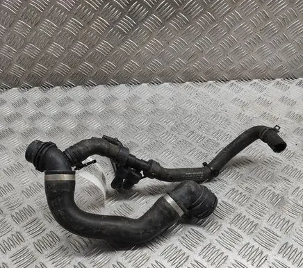 Mercedes-Benz E W213 Engine coolant pipe/hose A2135014100 A2138309000