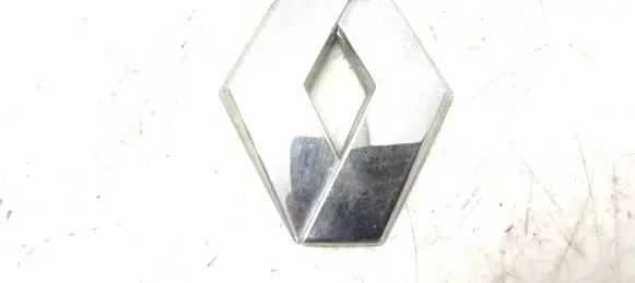 Renault Latitude (L70) Manufacturers badge/model letters 
