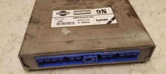Nissan Primera Engine control unit/module 237103J304