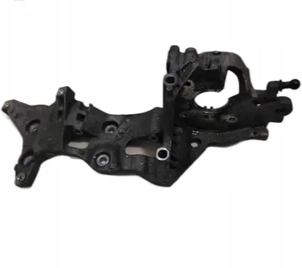Audi Q3 8U Generator/alternator bracket 04L903143B