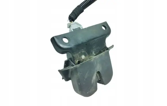 Audi A4 S4 B5 8D Tailgate/trunk/boot lock/catch/latch 8D9827520A