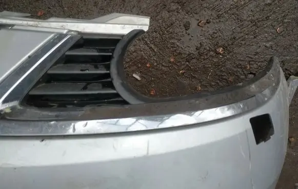 Saab 9-5 Under headlight/headlamp trim 