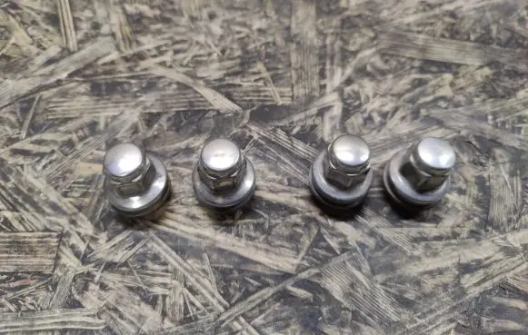 Jaguar XE Nuts/bolts 