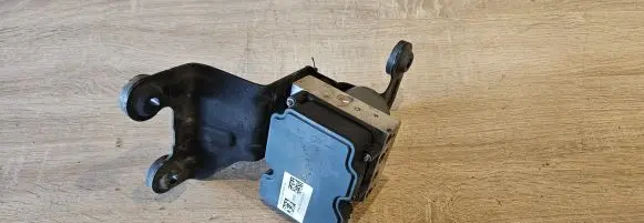 Chrysler Pacifica ABS Pump 68222747AG P68222747AG