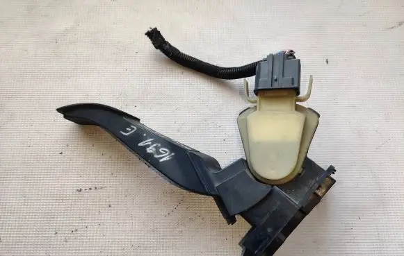 Ford Transit Accelerator throttle pedal 1C119F836