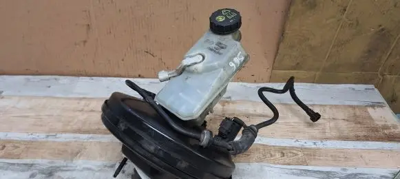Volvo V50 Brake booster