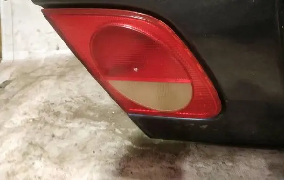Mercedes-Benz E W210 Tailgate rear/tail lights