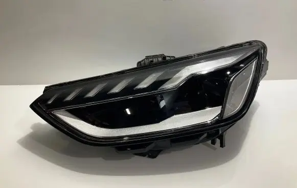 Audi A4 S4 B9 8W Headlight/headlamp