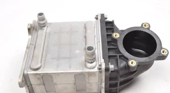 BMW 7 G11 G12 Intercooler radiator 7566392