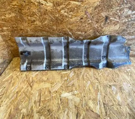 Mercedes-Benz S W126 Center/middle under tray cover 