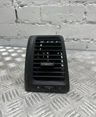Honda Accord Dashboard side air vent grill/cover trim E6165131500