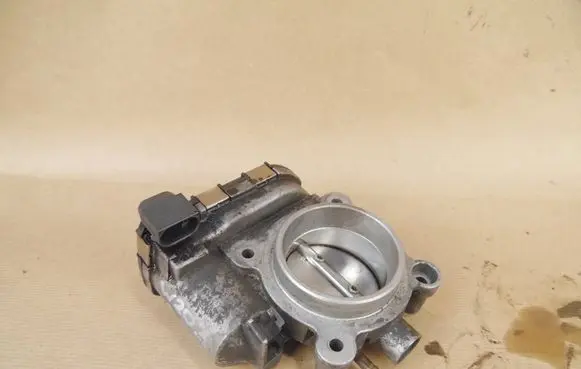 Mercedes-Benz C W203 Throttle valve A1111410325 DK0022 0280750074