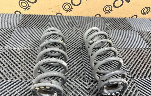 Alfa Romeo Stelvio Rear coil spring
