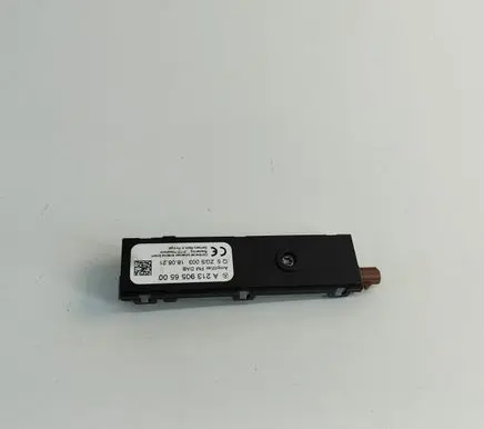 Mercedes-Benz GLS X167 Aerial antenna amplifier A2139056500
