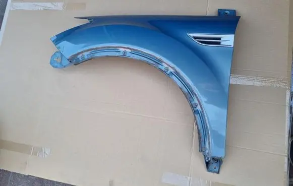 Ford Kuga I Fender